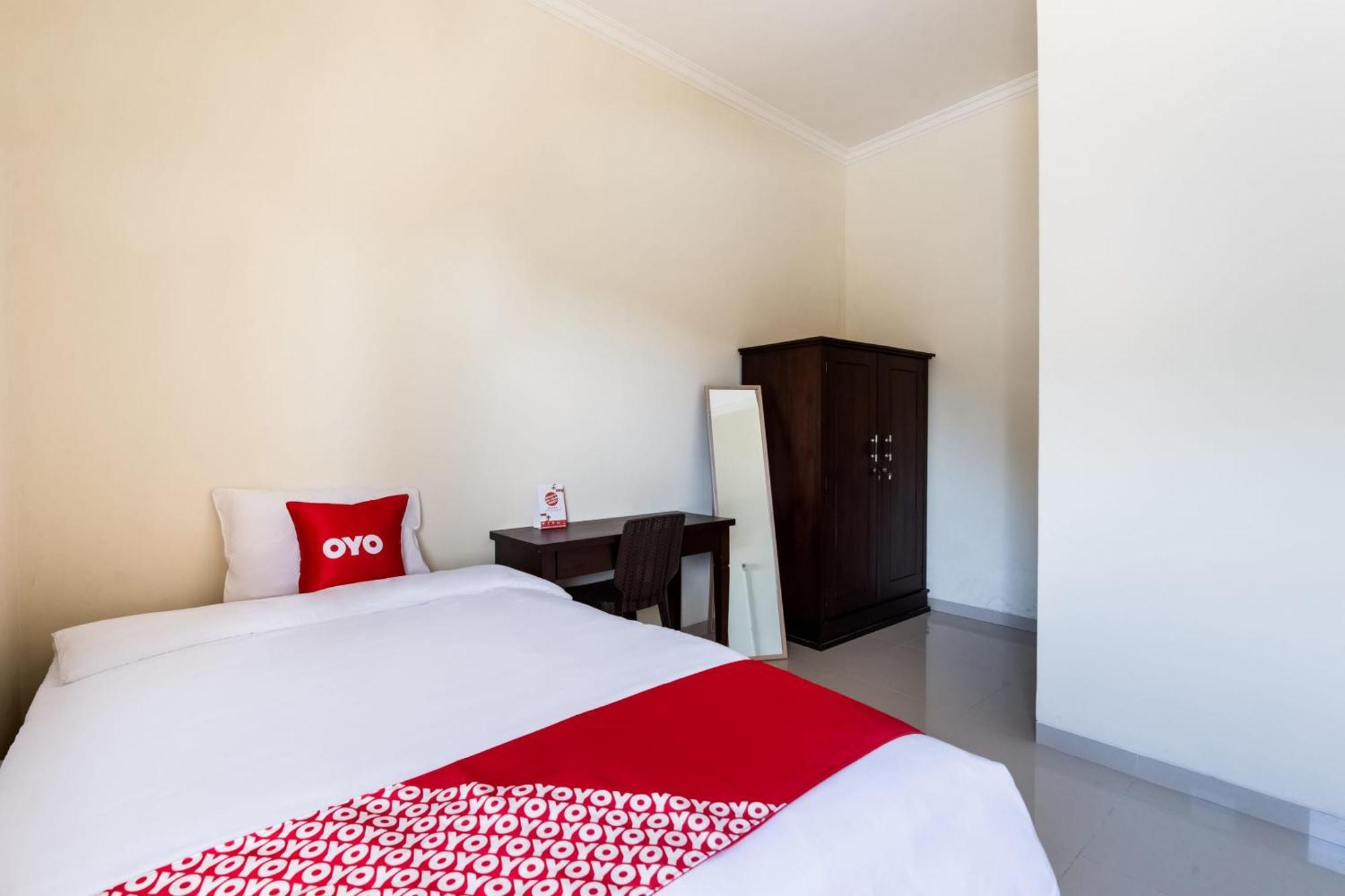 Hotel Oyo Life 3398 Griya Rm 19 Syariah Surabaya Exterior foto