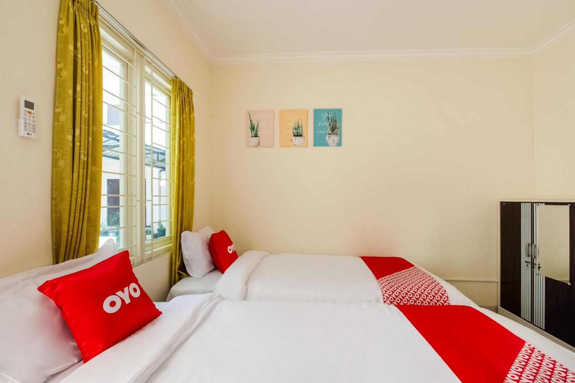 Hotel Oyo Life 3398 Griya Rm 19 Syariah Surabaya Exterior foto